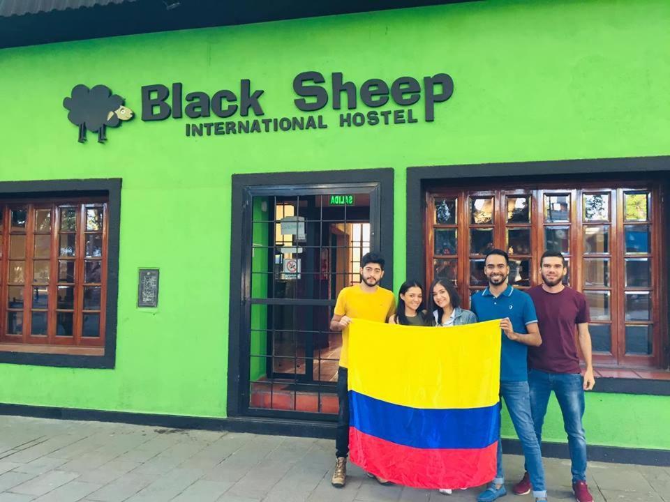 Black Sheep International Hostel Mendoza Eksteriør billede